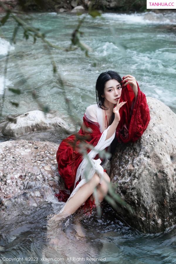   [XiuRen]高清写真图 2023.08.28 No.7295 严利娅Yuliya 妲己美臀第49张图片